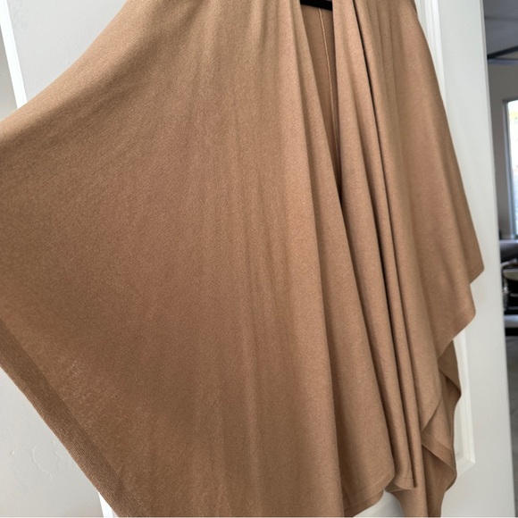 Eileen Fisher Camel Poncho Wrap - NWOT - Picture 3 of 8